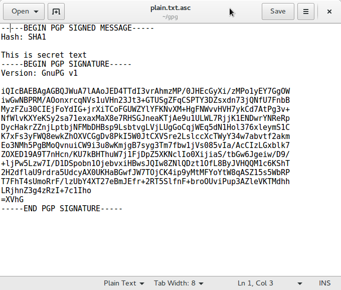 Ảnh chụp màn hình trình soạn thảo văn bản hiển thị một email đã được mã hóa và ký bằng GPG